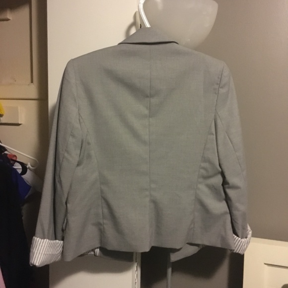 Blazer - Picture 2 of 2